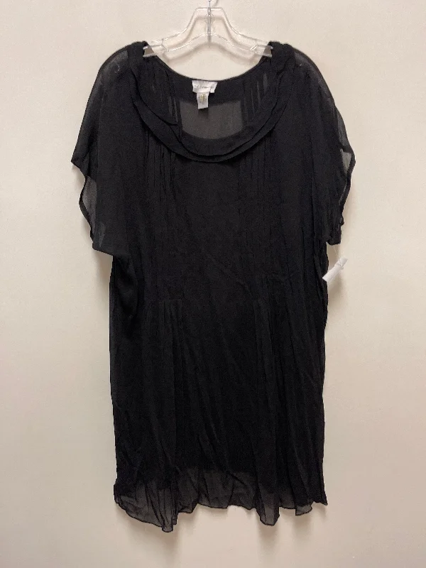 women's tops for those who want to stay on top of the latest fashion trends and wear pieces that are both stylish and on-trendTunic Short Sleeve By Soft Surroundings In Black, Size: 1x