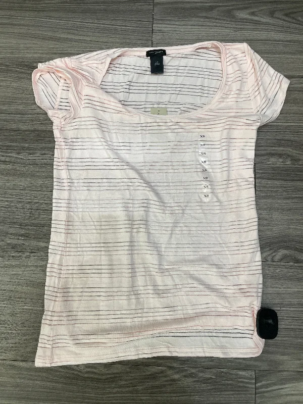 women's tops for those who want to create stylish and put-together outfits without spending a fortuneTop Short Sleeve By Ann Taylor In Pink, Size: Xs