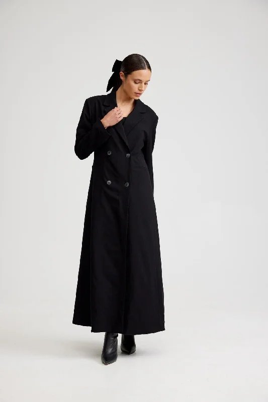 women's coats for apple-shaped bodiesAston Studio Evangeline Coat - Nero