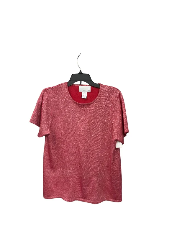 women's tops for those who want to add a personal touch to their wardrobe with unique and one-of-a-kind piecesTop Short Sleeve By Susan Graver In Red, Size: L