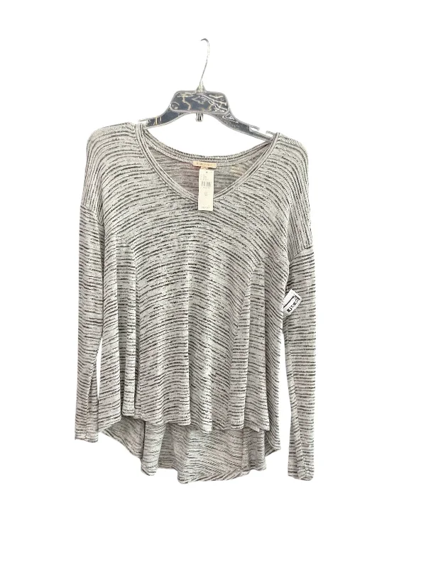 women's tops for those who want to stay updated with the latest fashion trendsTop Long Sleeve By Bordeaux In Grey Size: XS