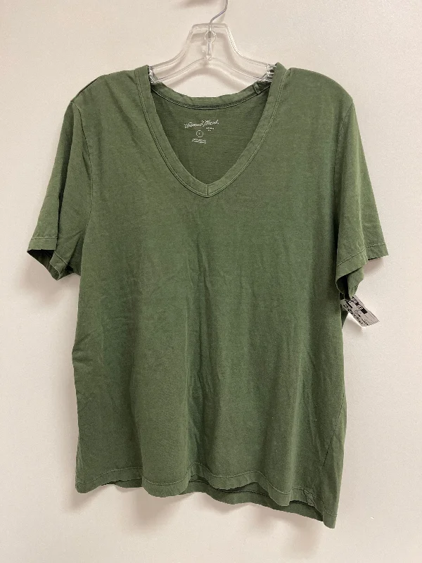 cozy women's tops for fall and winterTop Short Sleeve By Universal Thread In Green, Size: L