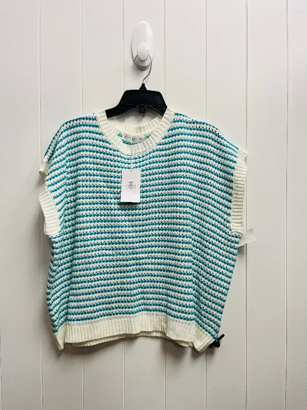 women's tops for those who want to create outfits that are both trendy and timelessTop Short Sleeve By knit mix In Blue & White, Size: Xl