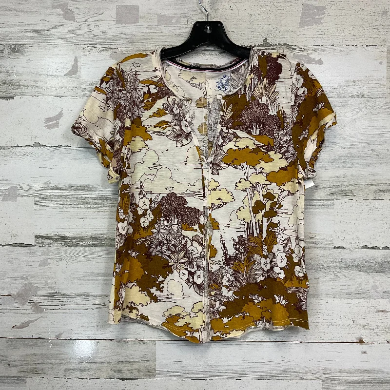 women's tops for those who want to elevate their everyday wear with chic and elegant piecesTop Short Sleeve By Pilcro In Brown, Size: S