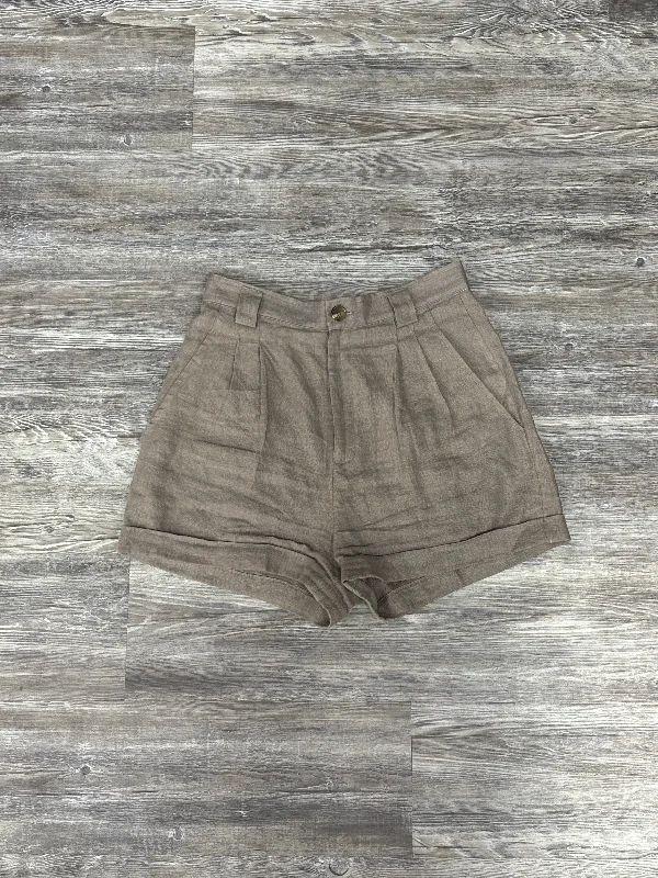 women's zippered shortsShorts By American Apparel  Size: M