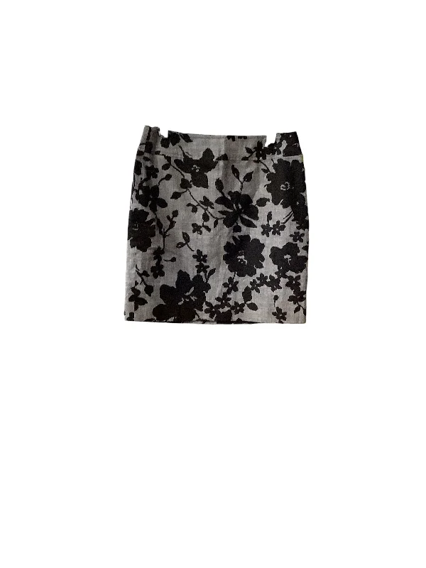 women's party skirtsSkirt Mini & Short By Ann Taylor In Black, Size: 4