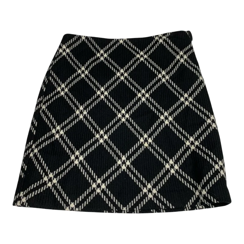 women's knitted mini skirts for casual wearSkirt Mini & Short By Ann Taylor In Black & White, Size: M